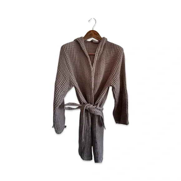 Waffle Hooded Robe Gray Taupe Size L - Gently Used, Cozy! 🛁 - Picture 2 of 9